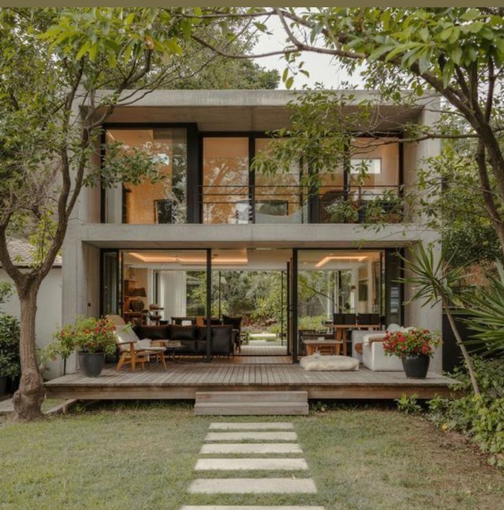 Villa premium entourée de verdure — cadre de vie expatrié